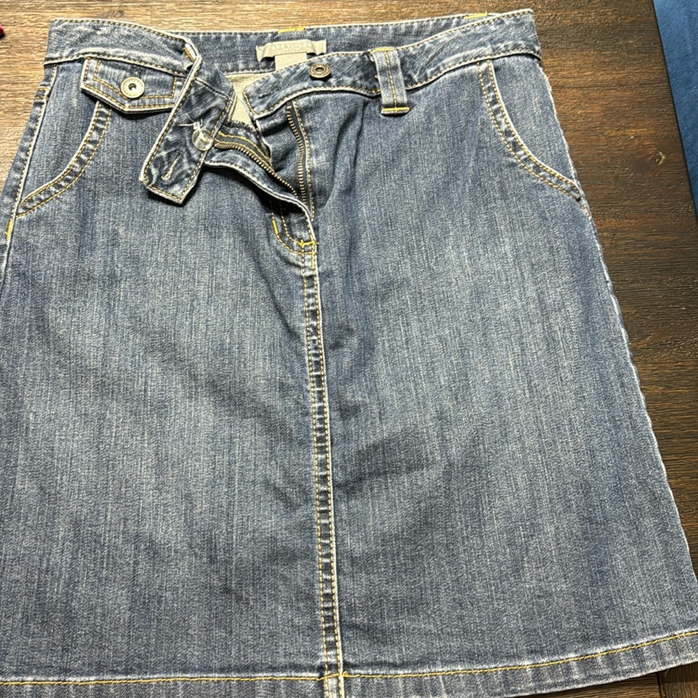 Ann Taylor women’s Jean skirt knee length size 6p